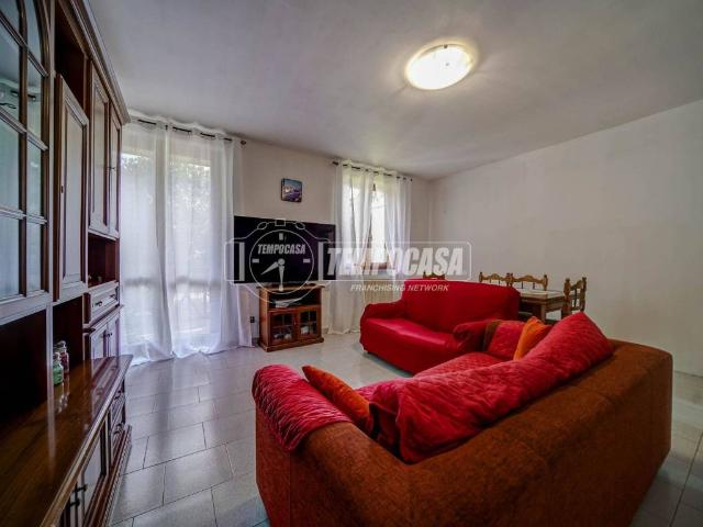 Appartamento in vendita a Jerago con Orago VA