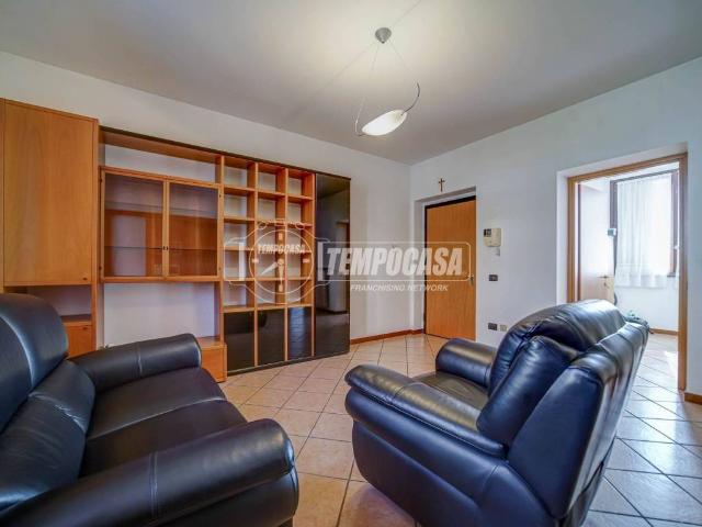 Appartamento in vendita a Jerago con Orago VA
