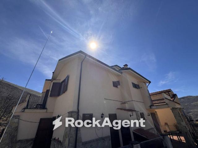 Appartamento in vendita a Lucoli AQ