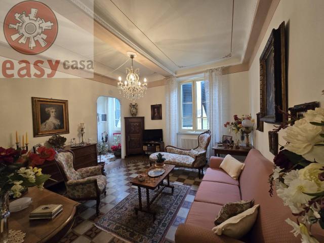 Appartamento in vendita a Lucca, Centro storico