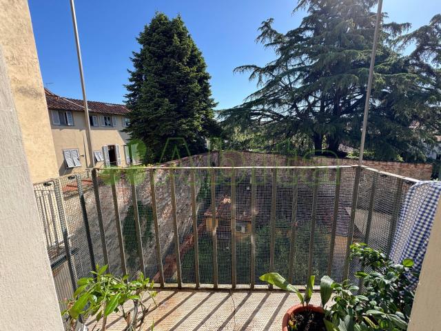 Appartamento in vendita a Lucca, Centro storico