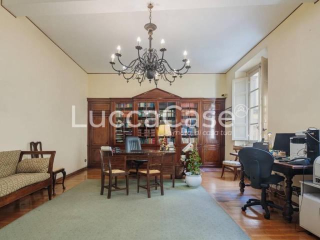 Appartamento in vendita a Lucca LU