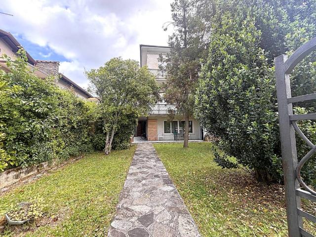 Appartamento in vendita a Lucca LU