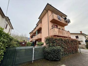 Appartamento in vendita a Lucca LU