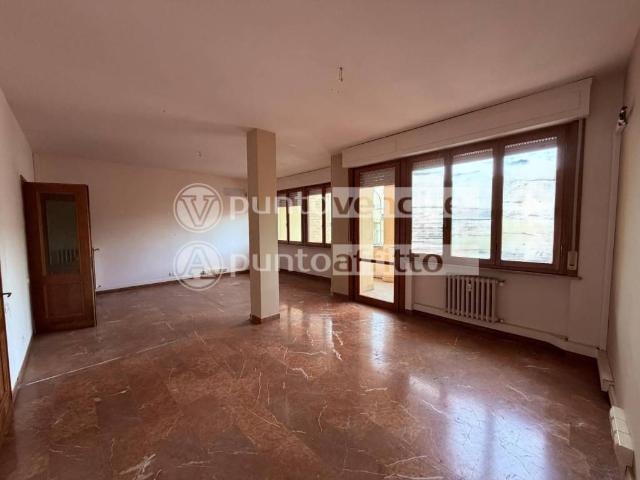 Appartamento in vendita a Lucca LU