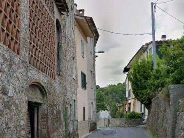 Appartamento in vendita a Lucca LU