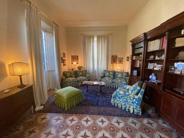 Appartamento in vendita a Lucca LU
