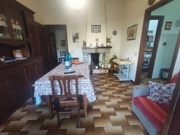 Appartamento in vendita a Lucca LU
