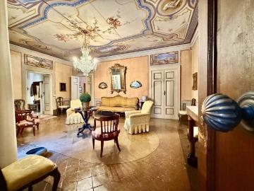 Appartamento in vendita a Lucca LU