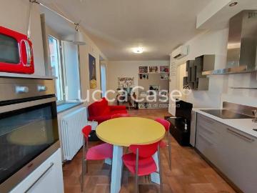 Appartamento in vendita a Lucca LU