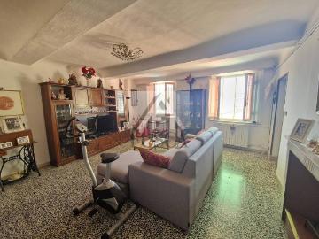 Appartamento in vendita a Lucca LU