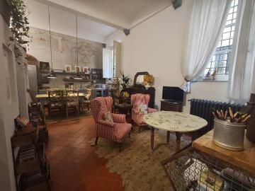 Appartamento in vendita a Lucca LU