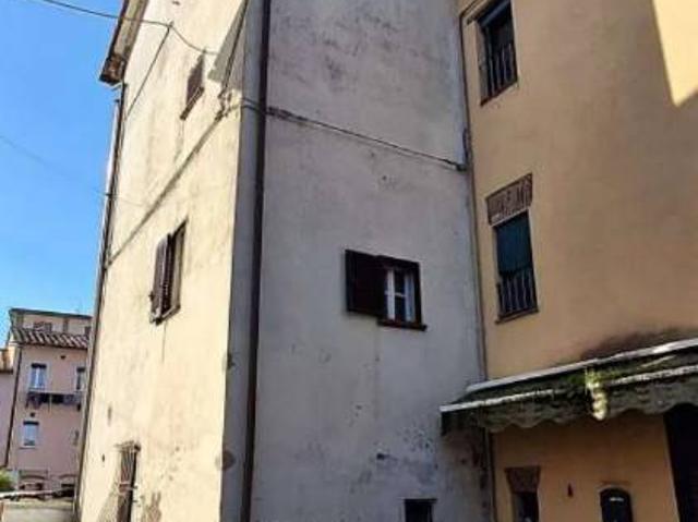 Appartamento in vendita a Lucca LU