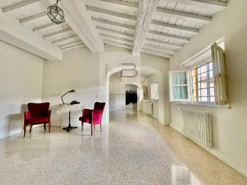 Appartamento in vendita a Lucca LU