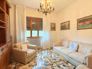 Appartamento in vendita a Lucca LU