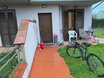 Appartamento in vendita a Lucca LU