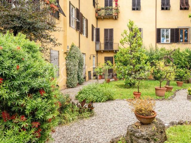 Appartamento in vendita a Lucca piazza della Magione, 6, Piazza Napoleone San Michele