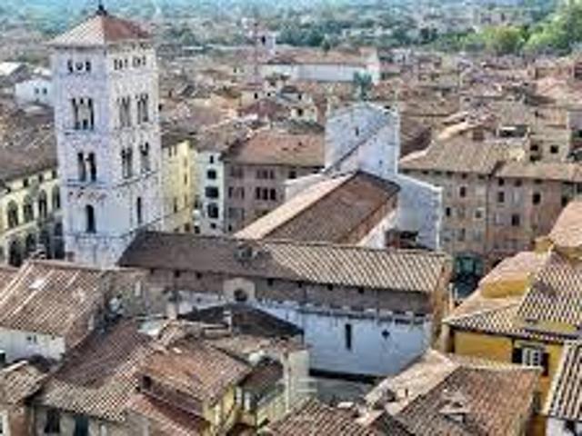 Appartamento in vendita a Lucca