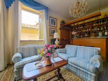 Appartamento in vendita a Lucca