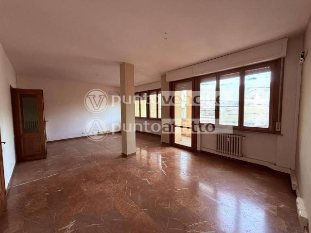 Appartamento in vendita a Lucca