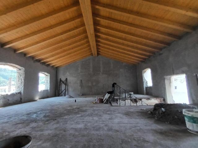 Appartamento in vendita a Lucca