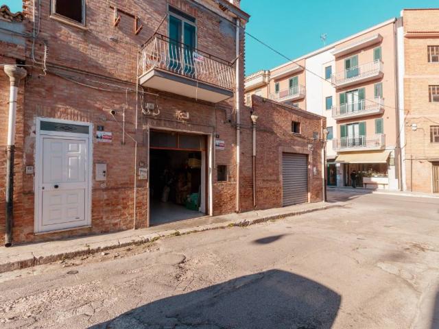 Appartamento in vendita a Lucera FG
