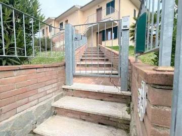 Appartamento in vendita a Lucignano AR