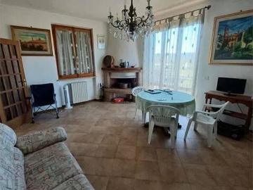Appartamento in vendita a Lucignano AR