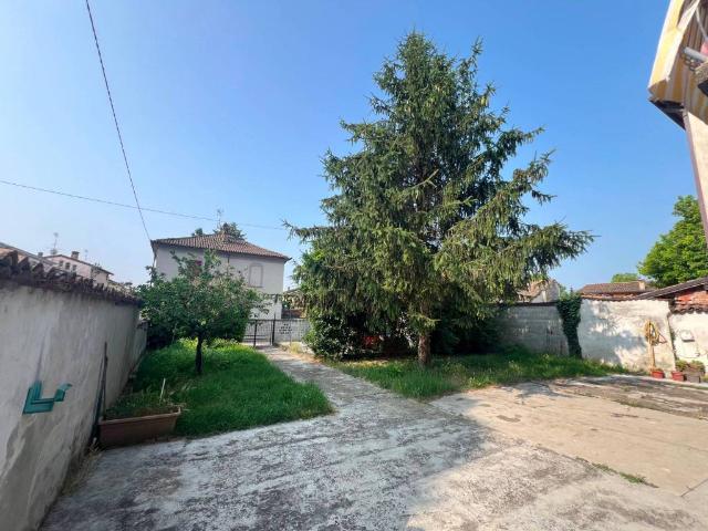 Appartamento in vendita a Lungavilla PV