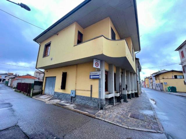 Appartamento in vendita a Lungavilla PV