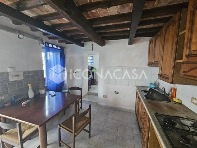 Appartamento in vendita a Luni SP