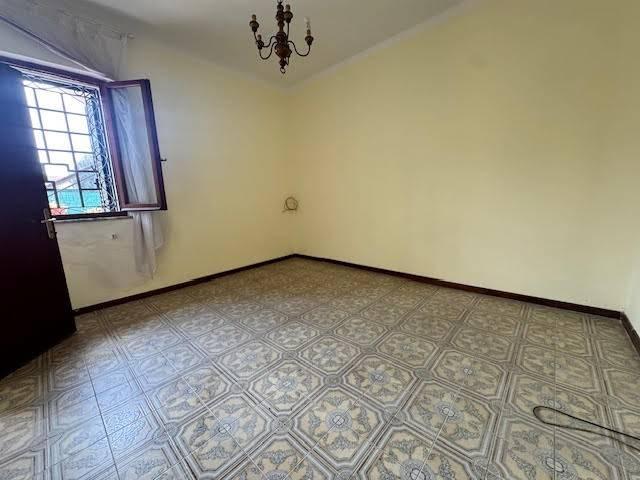 Appartamento in vendita a Luni SP