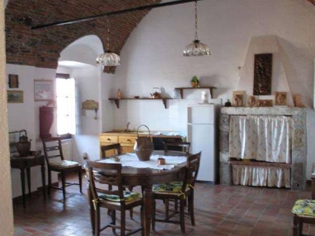 Appartamento in vendita a Luni SP
