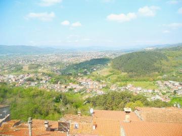 Appartamento in vendita a Luni SP