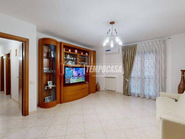 Appartamento in vendita a Lusciano CE
