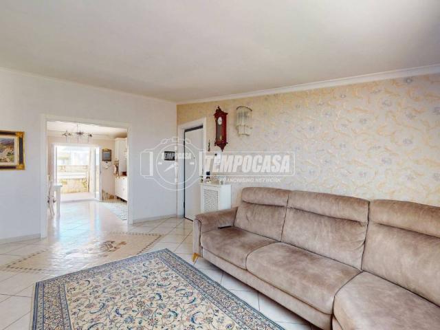 Appartamento in vendita a Lusciano CE