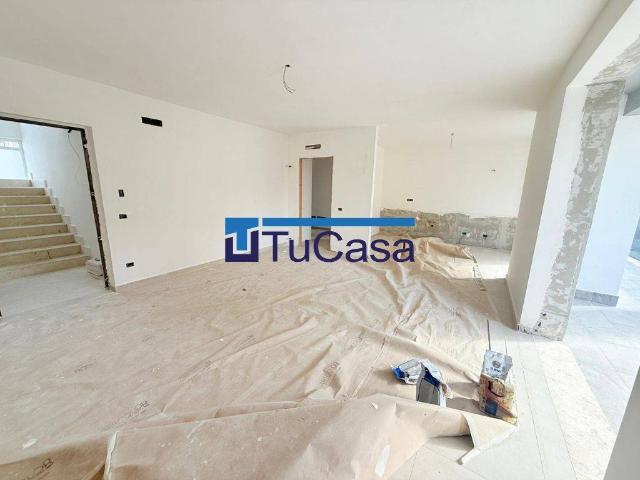 Appartamento in vendita a Lusciano CE