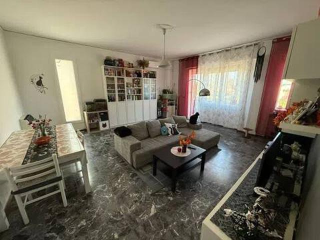 Appartamento in vendita a Lusia RO