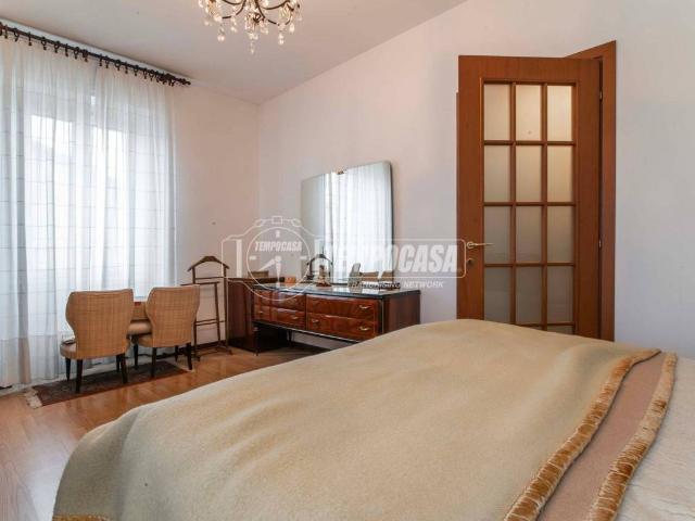 Appartamento in vendita a Lurate Caccivio CO