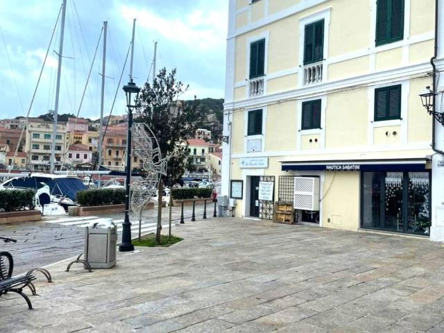Appartamento in vendita a La Maddalena OT