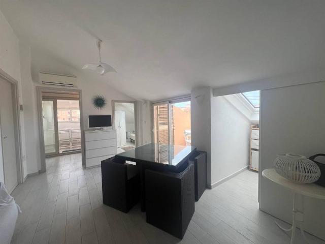 Appartamento in vendita a La Maddalena OT