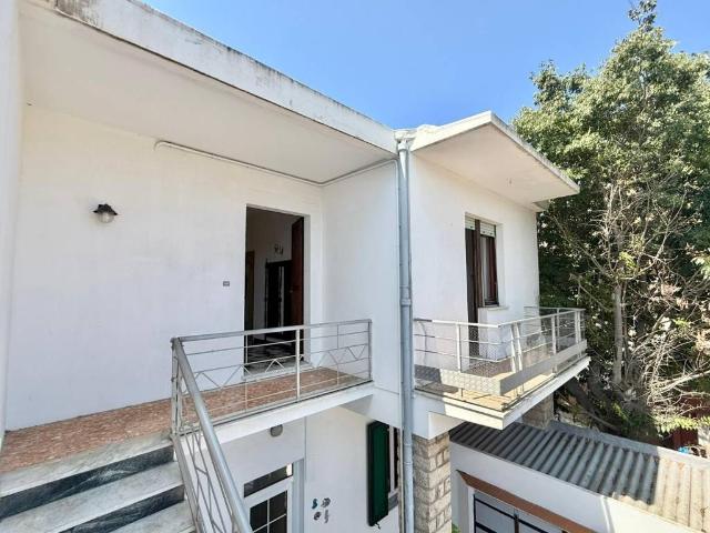 Appartamento in vendita a La Maddalena OT