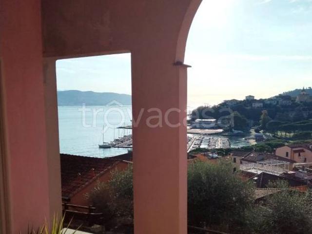 Appartamento in vendita a La Spezia viale Nicolò Fieschi, 360, Marola Campiglia