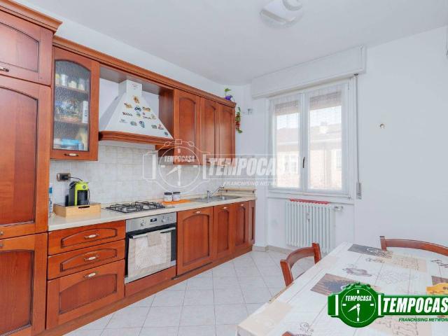 Appartamento in vendita a Lacchiarella MI