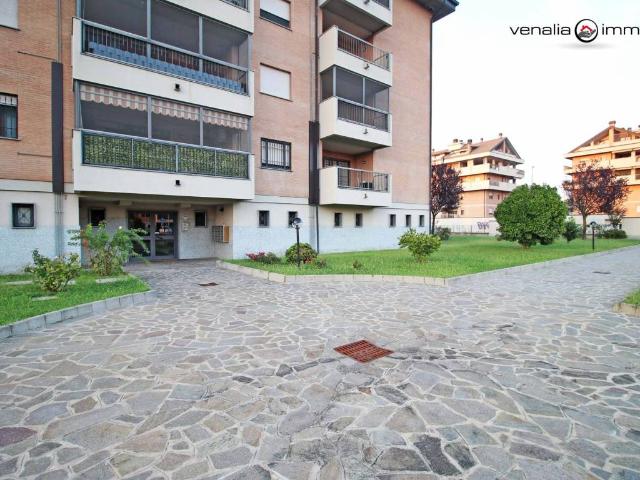 Appartamento in vendita a Lacchiarella MI
