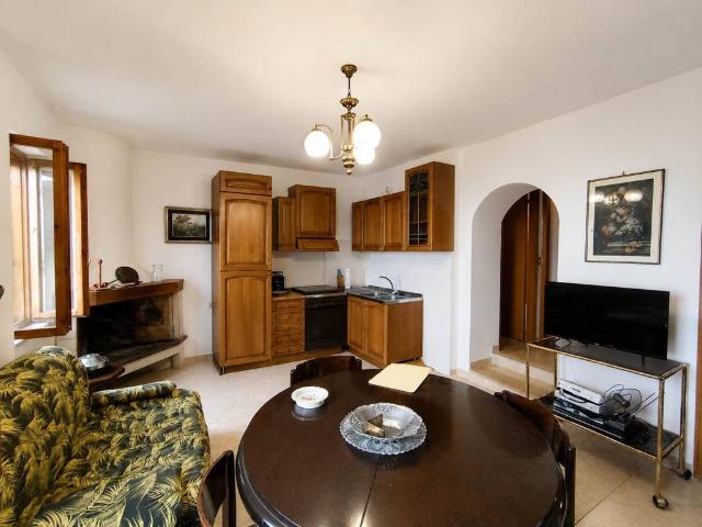 Appartamento in vendita a Labro RI