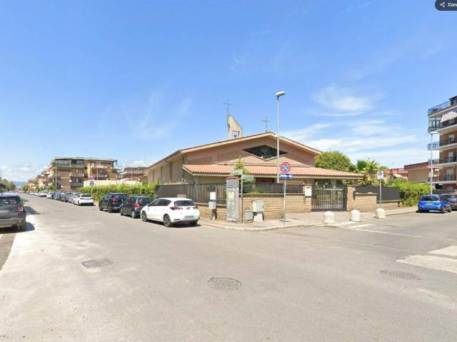 Appartamento in vendita a Ladispoli RM