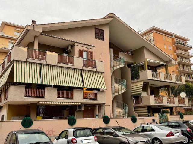Appartamento in vendita a Ladispoli RM