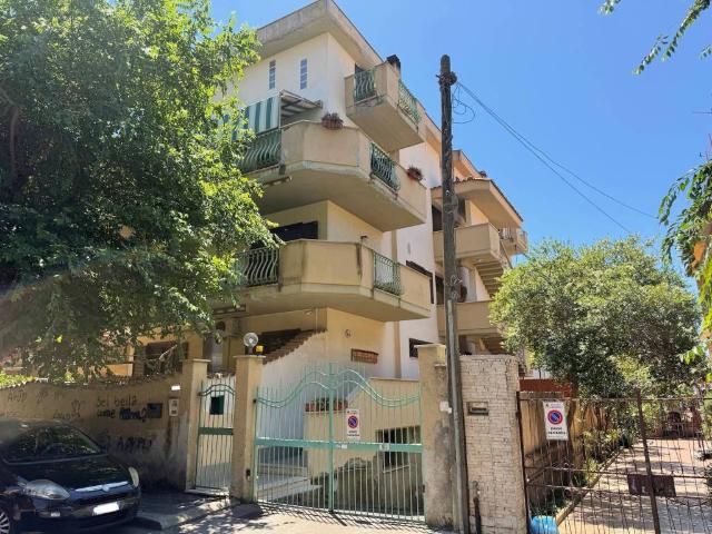 Appartamento in vendita a Ladispoli RM
