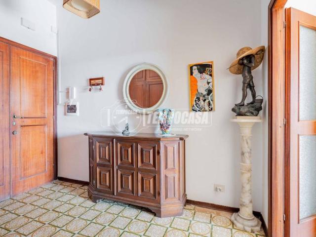 Appartamento in vendita a Ladispoli RM